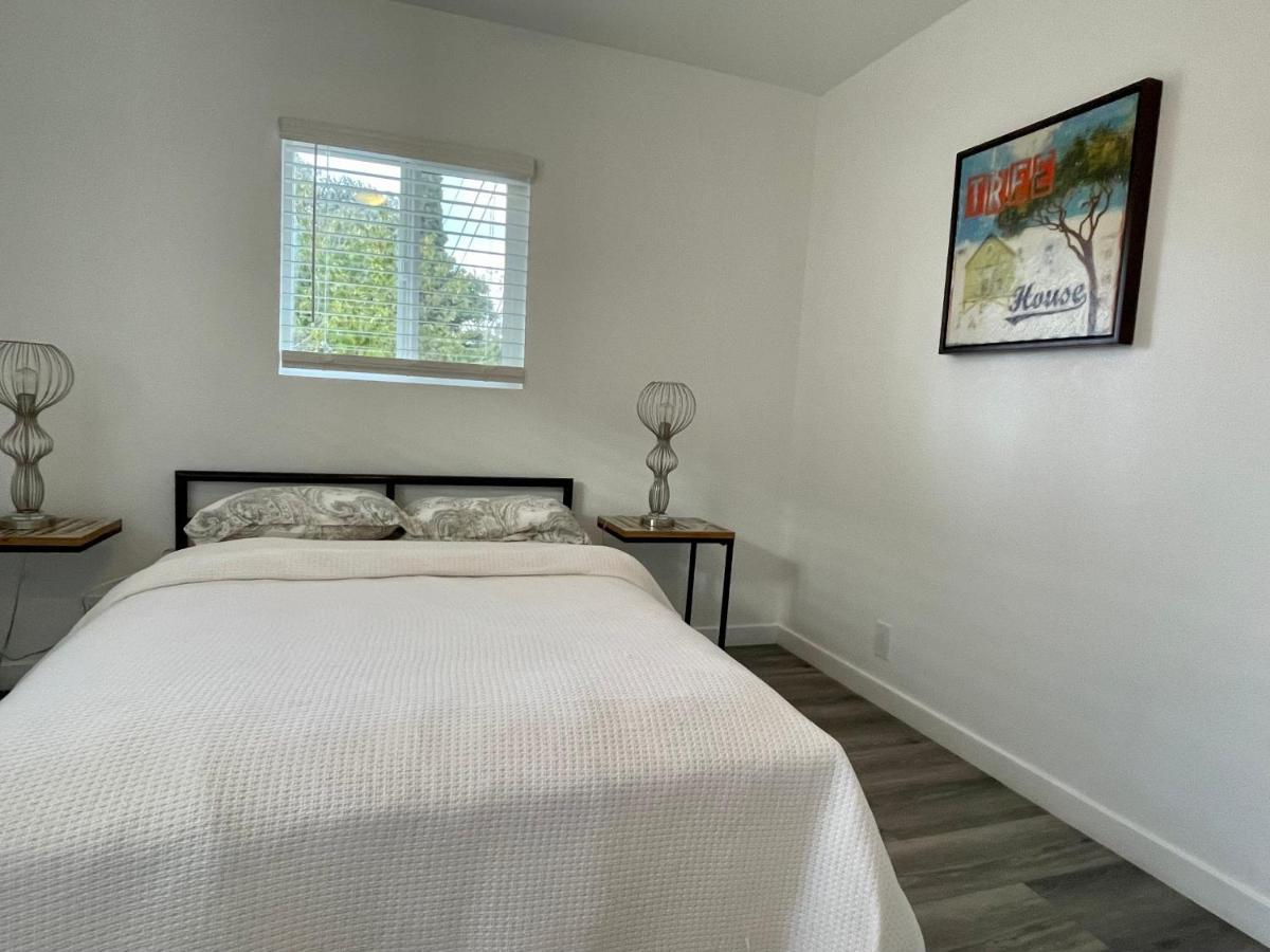 1102 French St Apartment Santa Ana Exterior photo